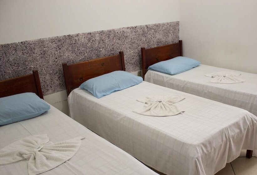 Трехместный Номер Стандарт с Балконом, Praia Comprida