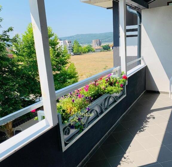 Family Suite, Konak