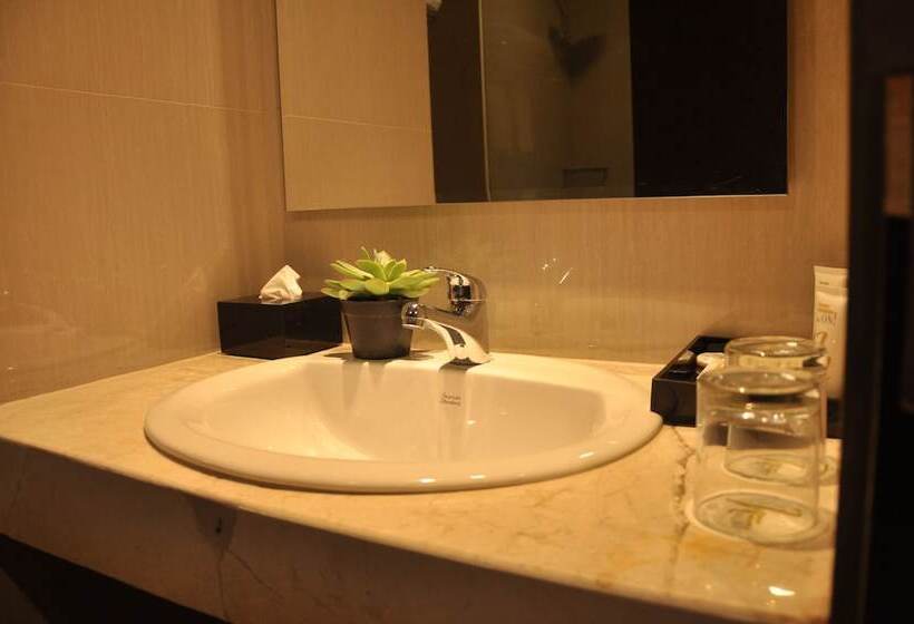Номер Deluxe, Ascent Premiere Pasuruan