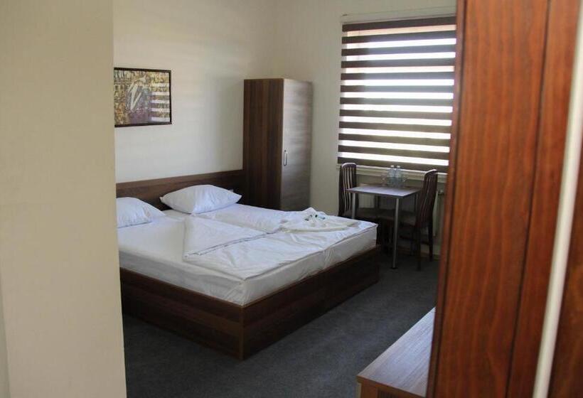 Standard Quadruple Room, Mavi Dalga Beach