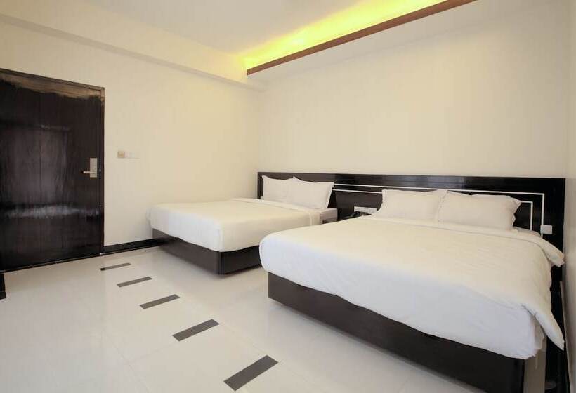 Deluxe Room, Elaf International