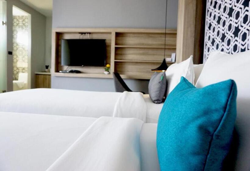 マウンテンビューデラックスルーム, The Lake Chalong Hotel Sha Plus