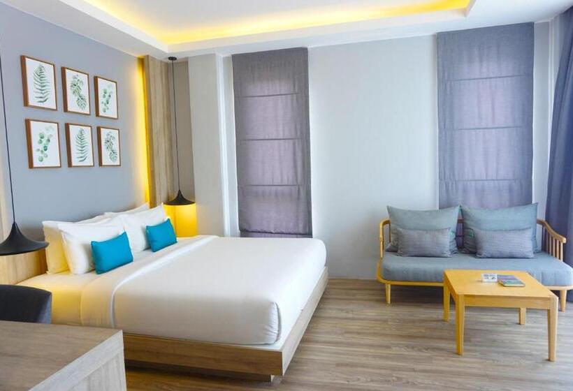 اتاق لوکس, The Lake Chalong Hotel Sha Plus