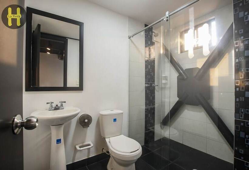 Quarto Deluxe, La Porra