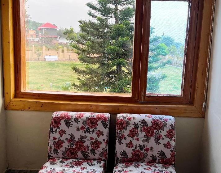 Номер Стандарт, Pops Resort