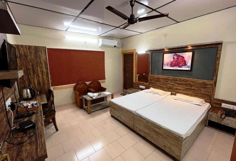 Номер Стандарт, Pops Resort
