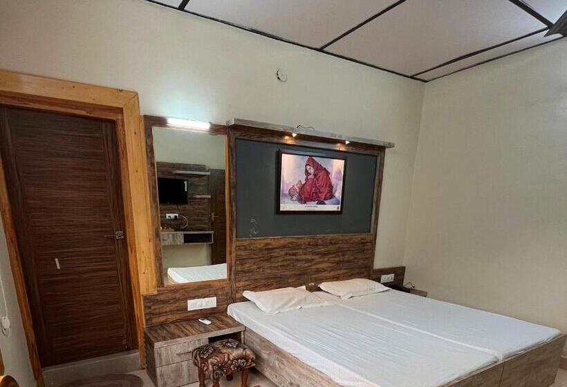 Номер Стандарт, Pops Resort