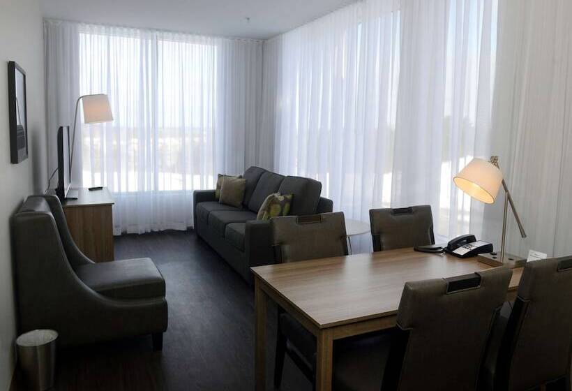 Люкс, Radisson Kingswood Hotel & Suites, Fredericton