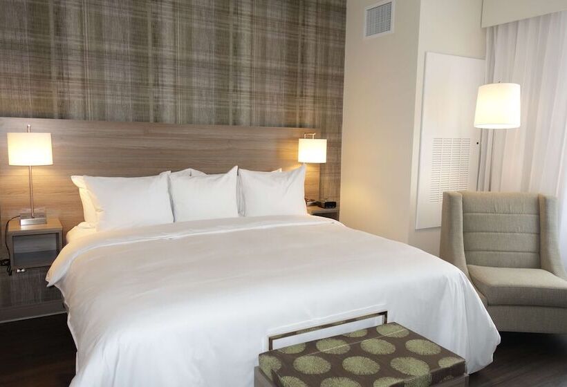 Suite, Radisson Kingswood Hotel & Suites, Fredericton