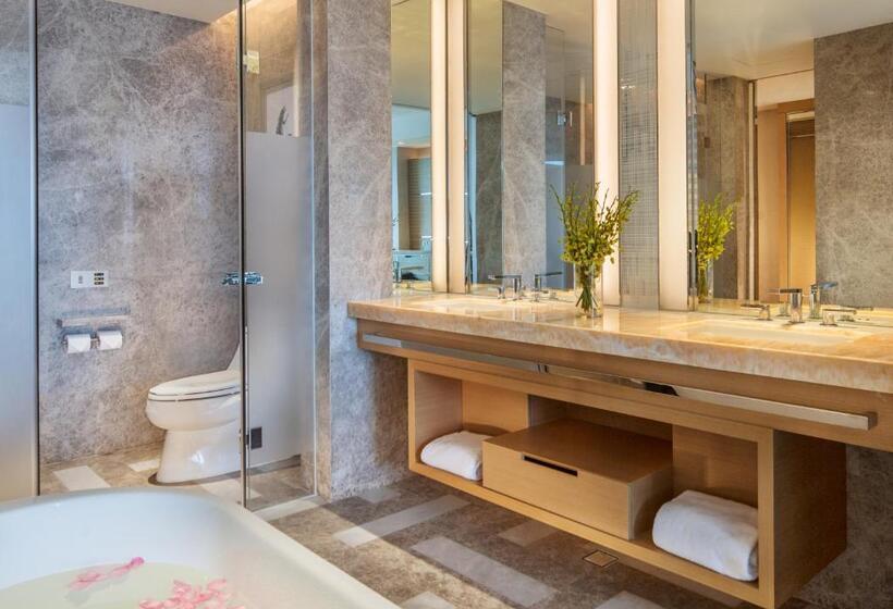 Номер Клуб Кровать Кинг, Atlantis Sanya