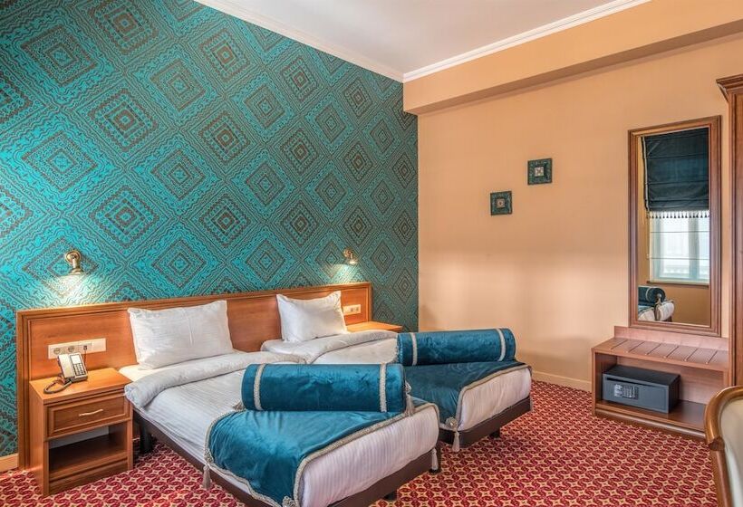 غرفة قياسية, Golden Tulip Borjomi
