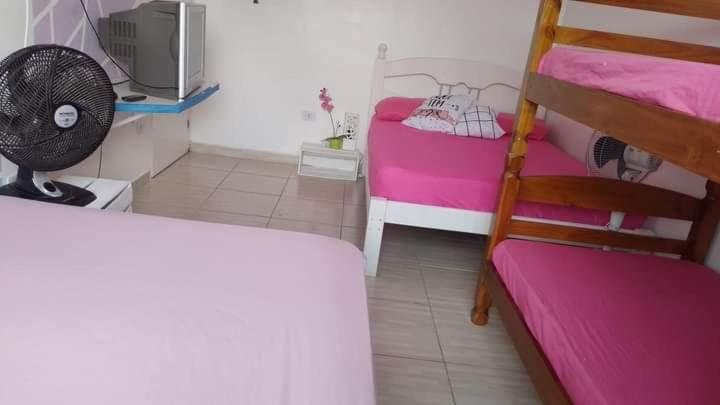 Семейный Номер Совместный Санузел, Tá Em Casa Peruíbe