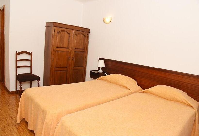 اتاق استاندارد, Val Flores