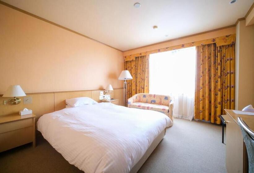 Номер Стандарт, Yuzawa Royal
