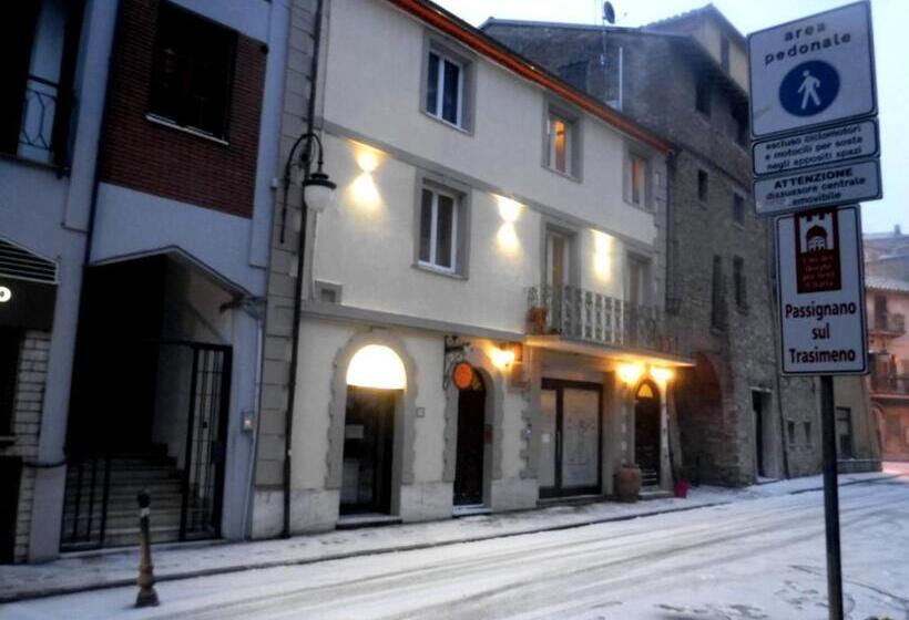 اتاق استاندارد با چشم‌انداز دریاچه, L'arco B&b Di Charme
