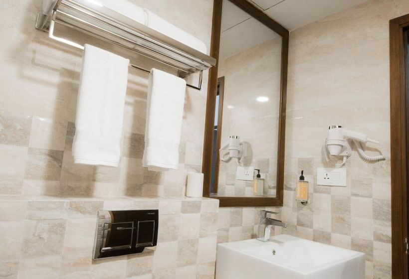 Deluxe Suite, Bloomsuites L Calangute