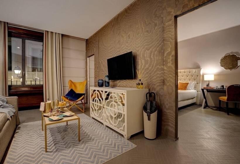 سوییت لوکس, Singer Palace Hotel Roma