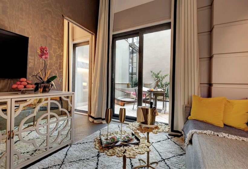 Suite with Terrace, Singer Palace Hotel Roma