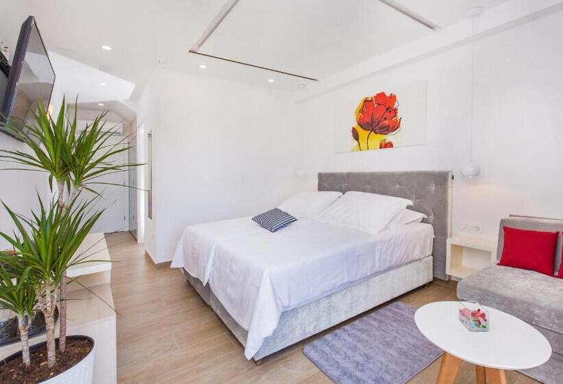 اتاق استاندارد با بالکن, Boutique Flamingo B&b