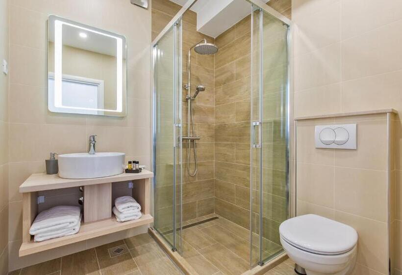 اتاق استاندارد با بالکن و چشم‌انداز دریا, Boutique Flamingo B&b