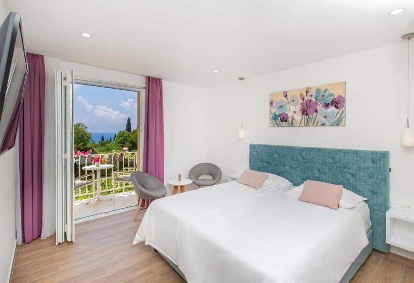 اتاق لوکس با بالکن, Boutique Flamingo B&b