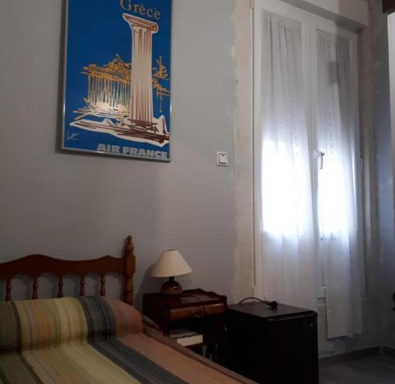 اتاق استاندارد یک نفره, Hostal Hispalense