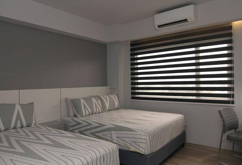 Quarto Deluxe Vista Montanha, Cebu Hotel Plus