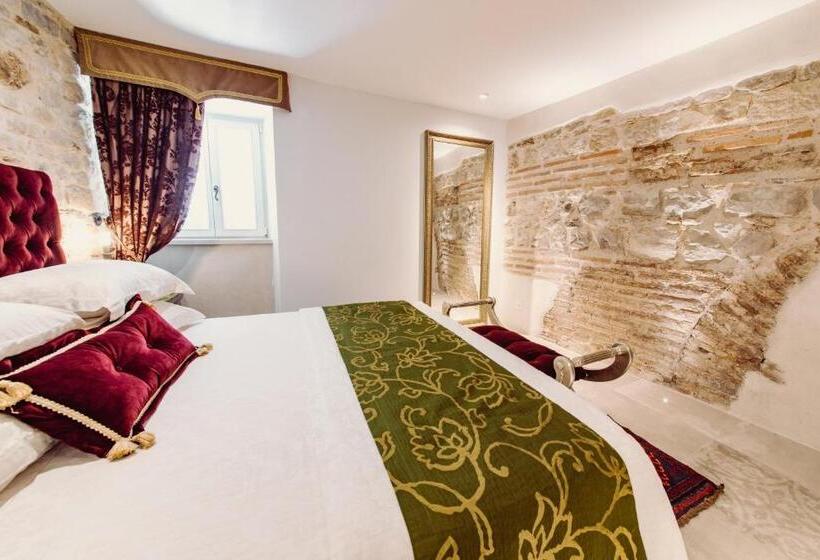 Апартаменты Deluxe 2 Спальни, Villa Nepos