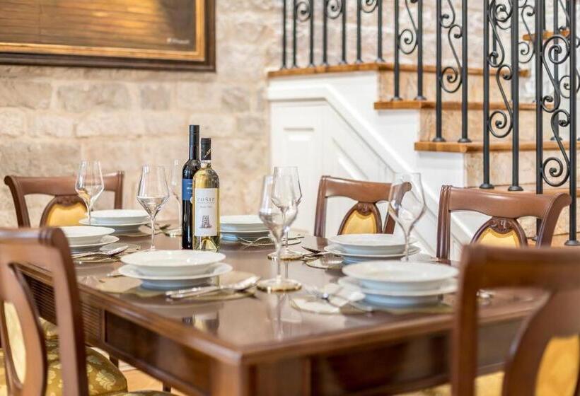 Апартаменты Пентхаус 1 Спальня, Villa Nepos