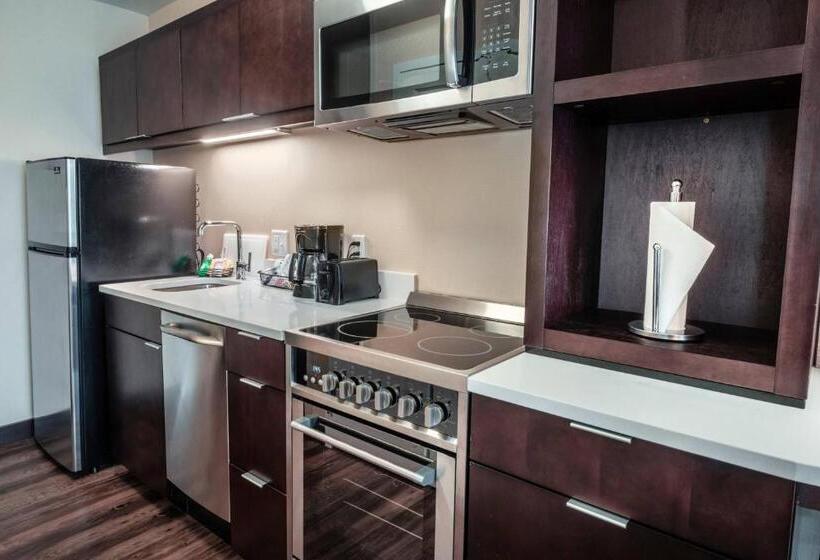 Люкс Кровать Кинг, Towneplace Suites By Marriott Toledo Oregon