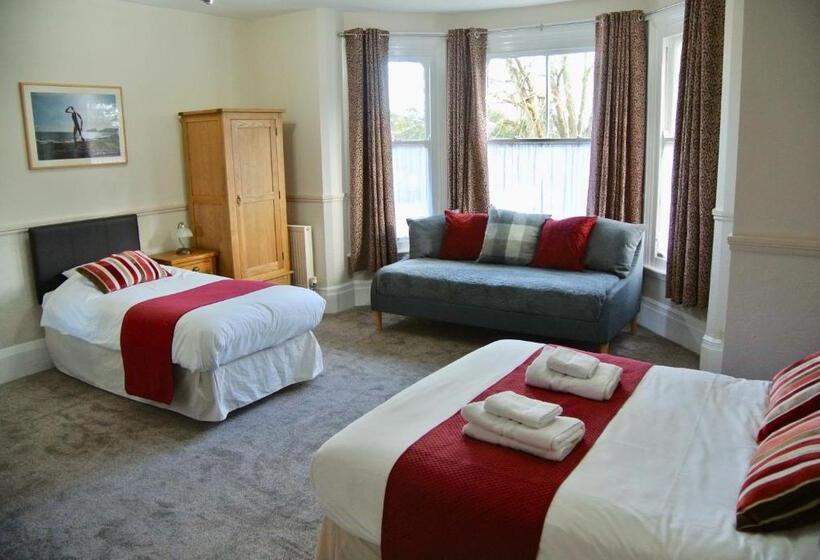Семейный Номер, Fairlawns Guest House