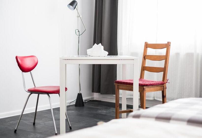 Апартаменты 1 Спальня с Балконом, Hostel Likehome