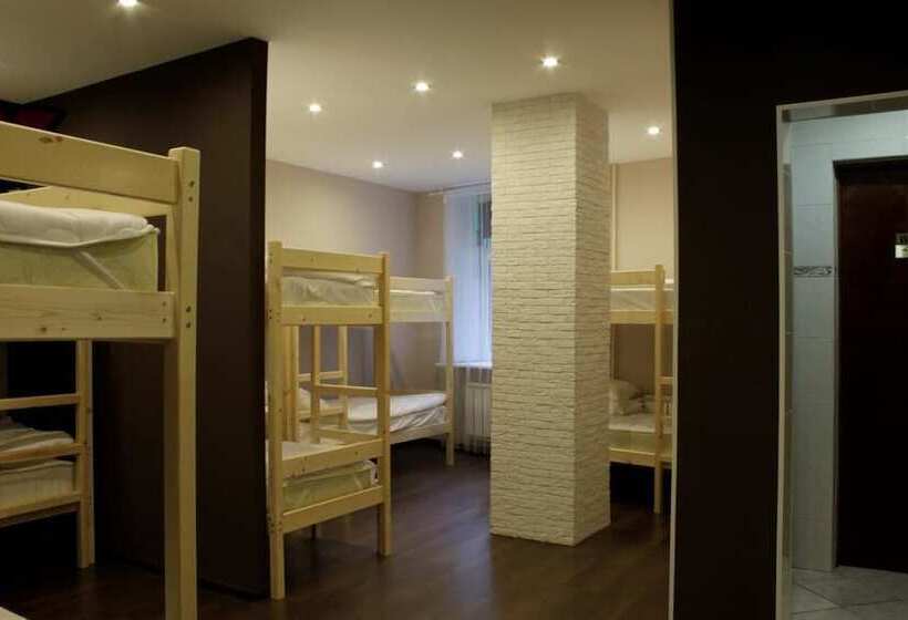 מיטה בחדר משותף, Karlov Most Hostel