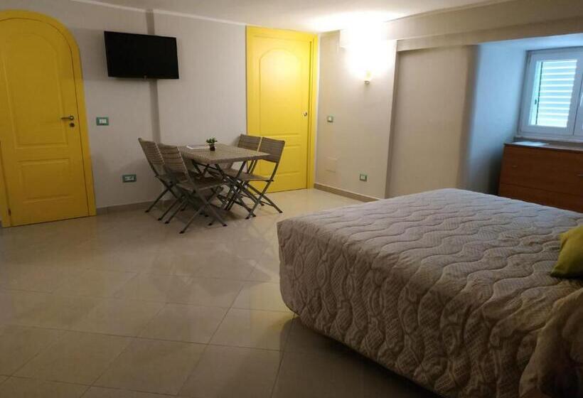 اتاق استاندارد چهار تخته, Buono B&b