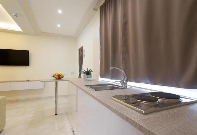 اتاق استاندارد چهار تخته, Buono B&b