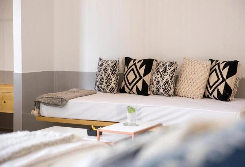 Люкс с гидромассажем, Dreambox Mykonos Suites