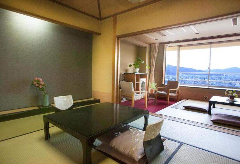 اتاق استاندارد با چشم‌انداز, Kaminoyu Onsen