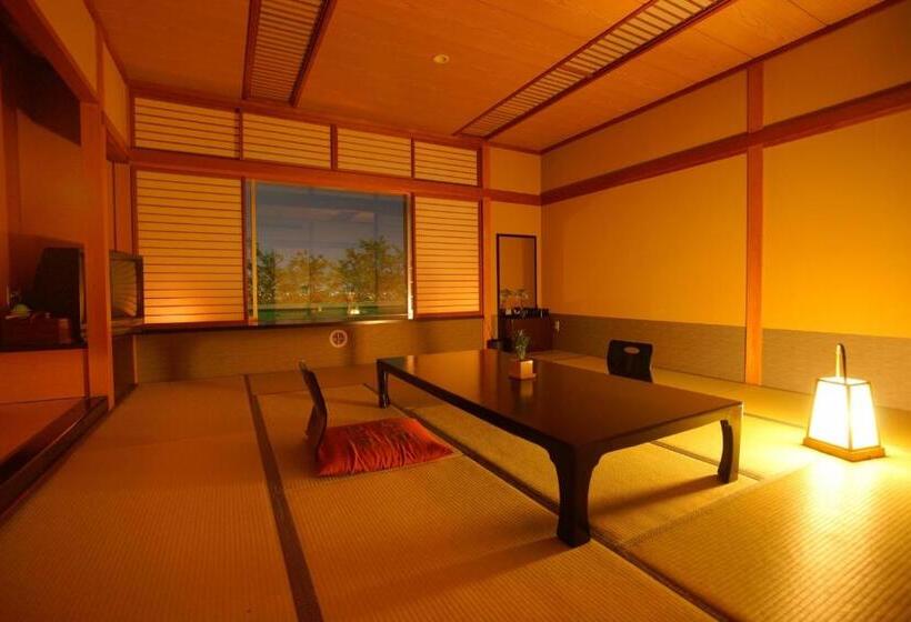 اتاق استاندارد با سرویس بهداشتی مشترک, Kaminoyu Onsen
