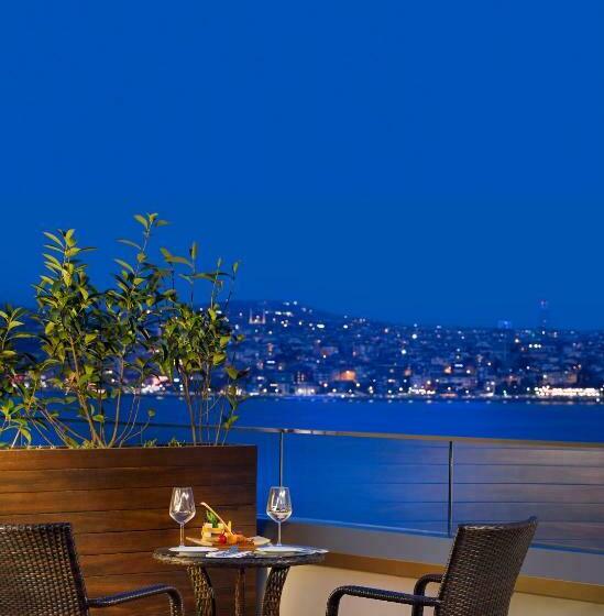 اتاق لوکس با تراس, Port Bosphorus