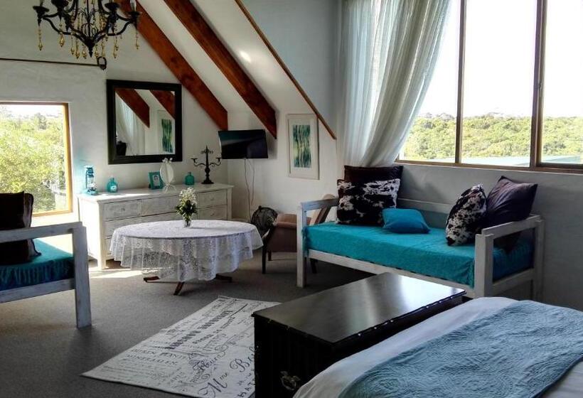 Люкс Повышенной Комфортности, Tniqua Stable Inn