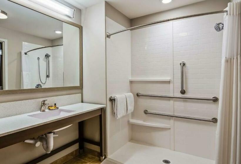 适合残疾人士使用的套间, Best Western Plus Bolivar Hotel & Suites