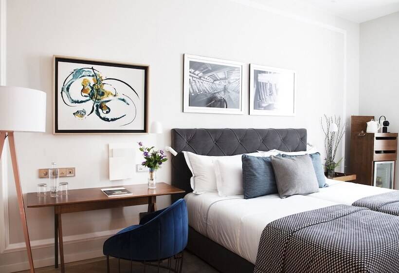 基本间, Lasala Plaza Hotel   Adults Only