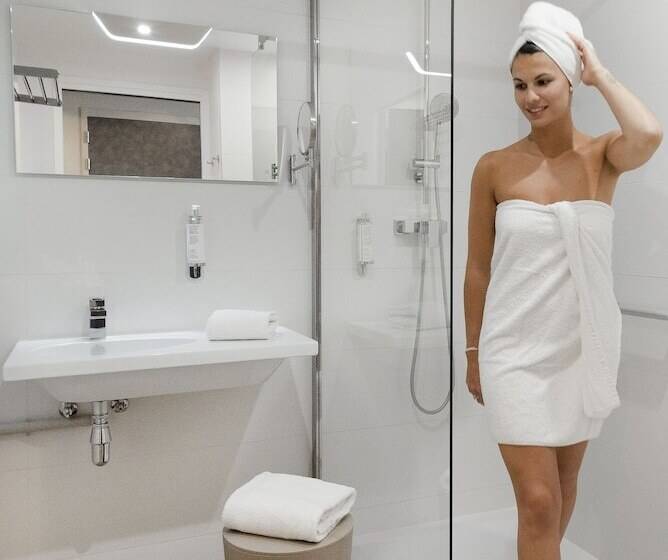 Семейный Номер, Najeti Hôtel Lille Nord