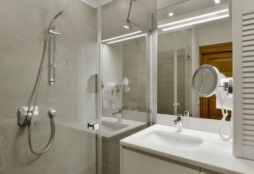高级工作室, Stradonia Serviced Apartments