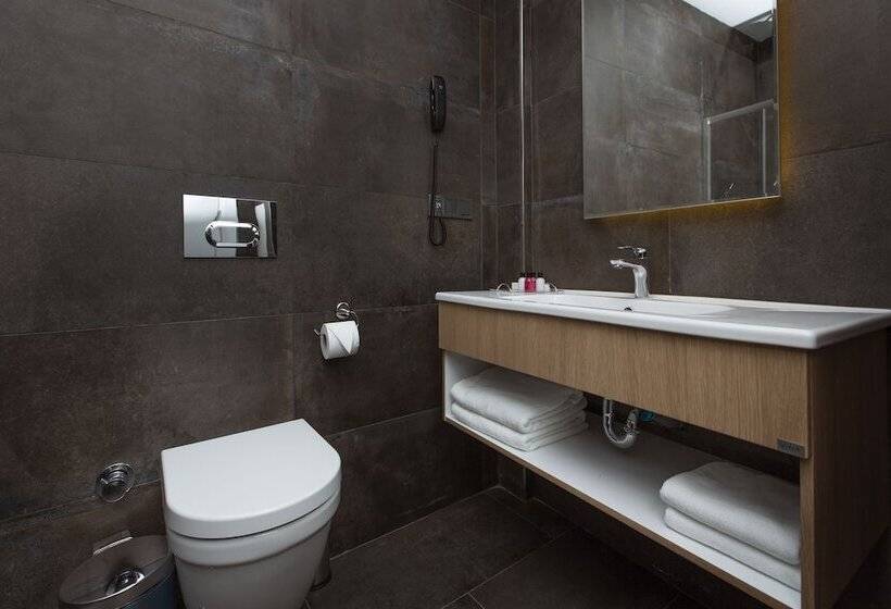 标准三人间, Premist Hotels Taksim