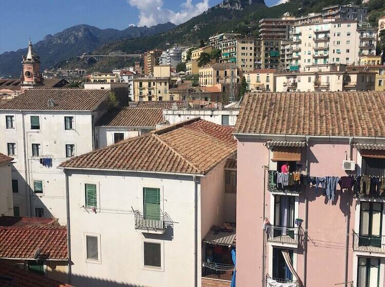 اتاق استاندارد با سرویس بهداشتی مشترک, Casa Maria