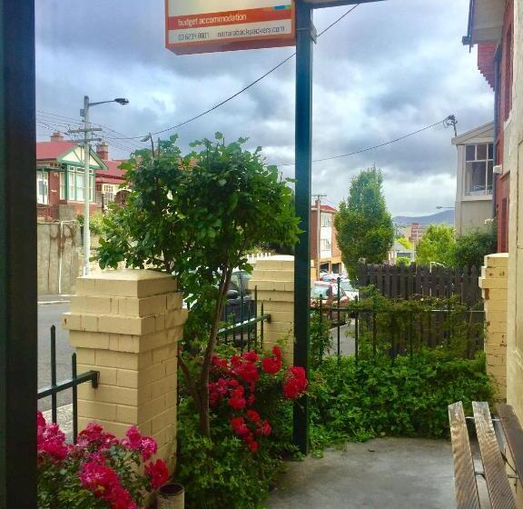 스탠다드 룸 공동 욕실, Narrara Backpackers Hobart