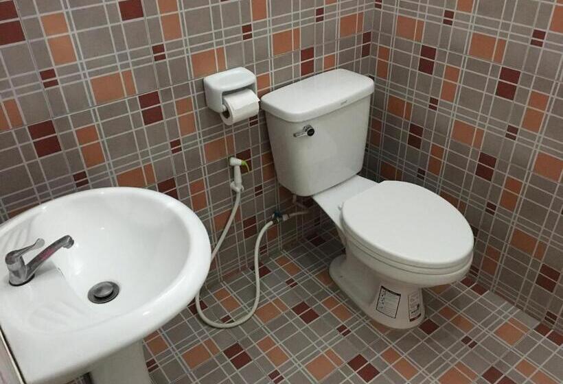 Трехместный Номер Стандарт с Балконом, Bankaina