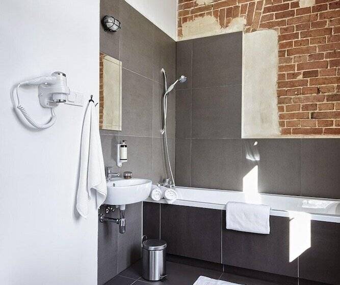 Номер Deluxe, Koszary Arche