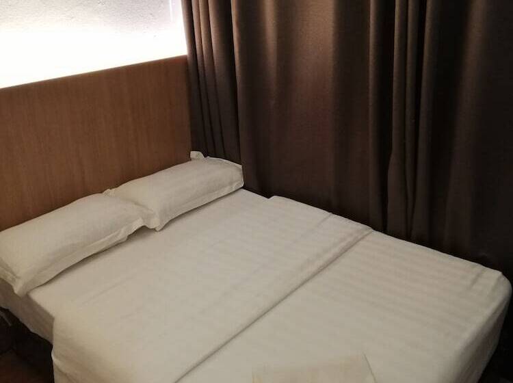 Quarto Estandar, Place2stay Simpang Tiga